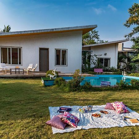 Saffronstays Roselle, Malavli - Pet-Friendly Pool Villa With Modern Interiors Lonavala Exterior photo